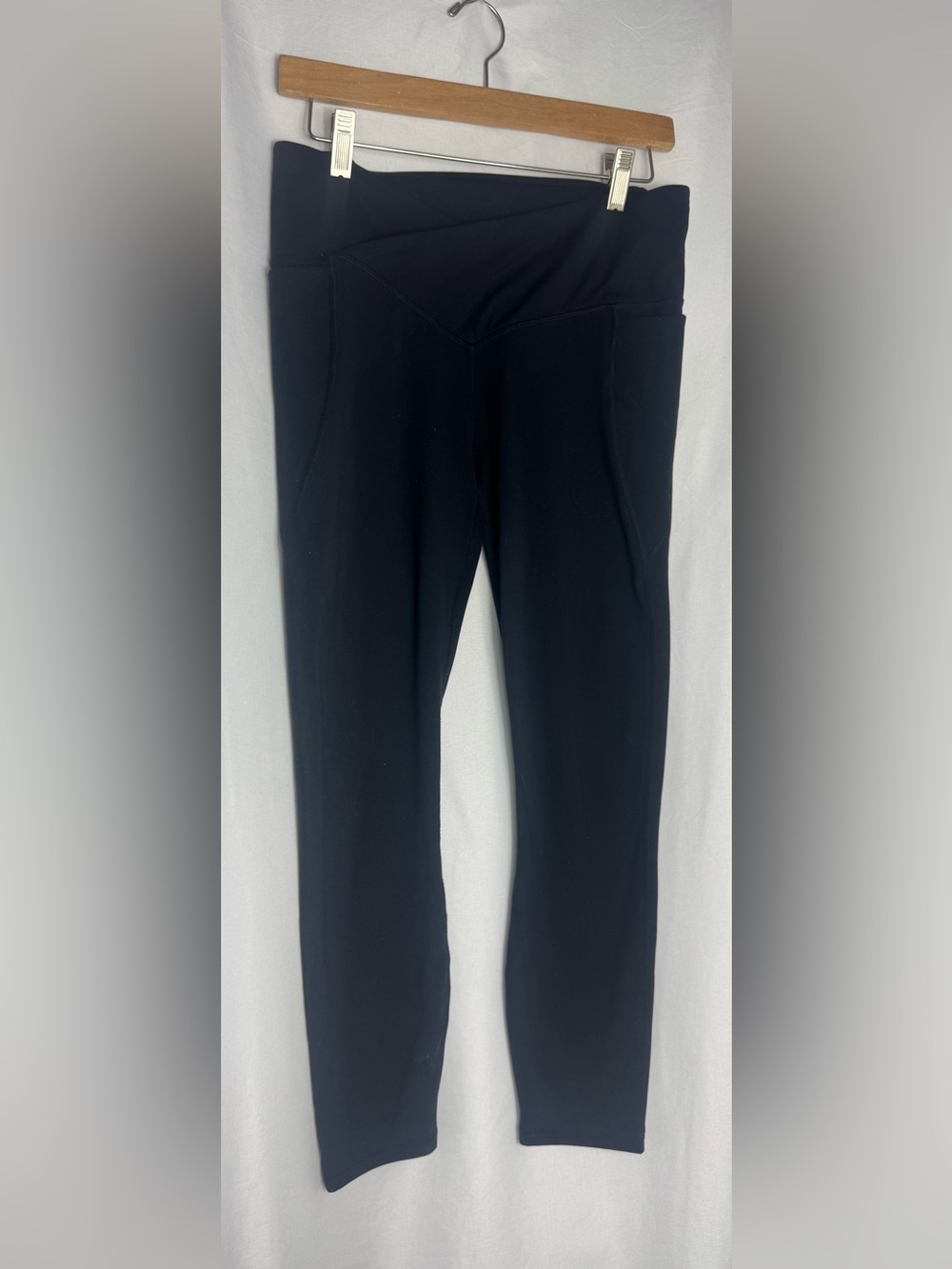Pureluxe by fabletics High-Waist Black Women’s Performance Leggings calf workout